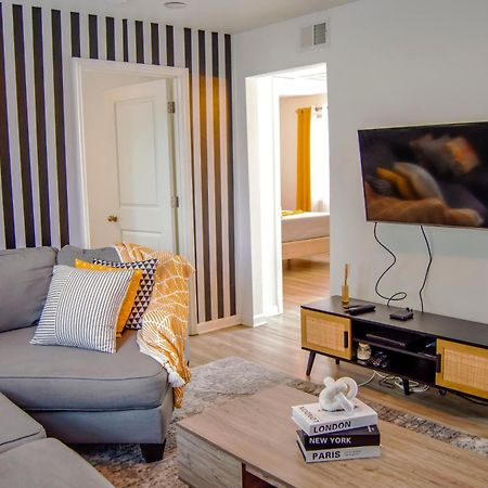 Cozy Condo, Minutes From Broadwy, Sleeps 5 Nashville Exteriör bild